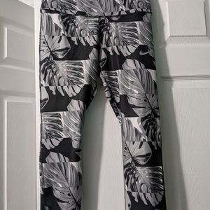 Ladies Nike capri